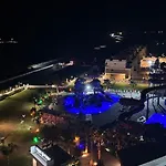 Schoenes Mit Luxus-design Auf Nordzypern, In Caesar Marcellus 52 * Trikomo