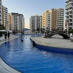 Schoenes Mit Luxus-design Auf Nordzypern, In Caesar Marcellus 52 * Trikomo