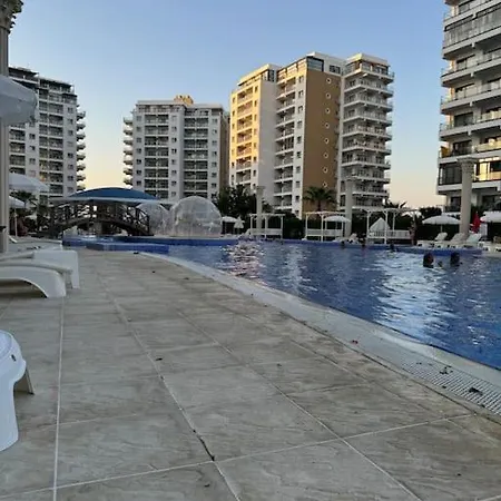 Schoenes Mit Luxus-design Auf Nordzypern, In Caesar Marcellus 52 דירה