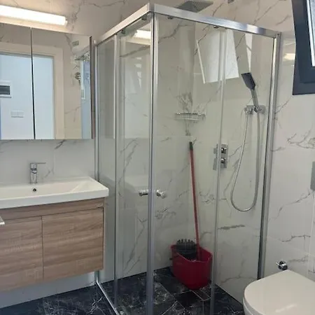 Schoenes Mit Luxus-design Auf Nordzypern, In Caesar Marcellus 52 Trikomo