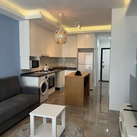 Schoenes Mit Luxus-design Auf Nordzypern, In Caesar Marcellus 52 * Trikomo