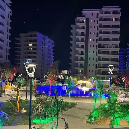 Schoenes Mit Luxus-design Auf Nordzypern, In Caesar Marcellus 52 Trikomo