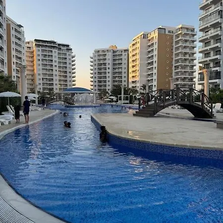 Schoenes Mit Luxus-design Auf Nordzypern, In Caesar Marcellus 52 * Trikomo