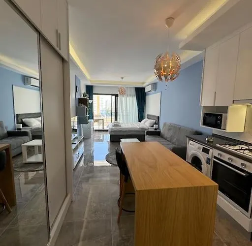 Schoenes Mit Luxus-design Auf Nordzypern, In Caesar Marcellus 52 アパート *