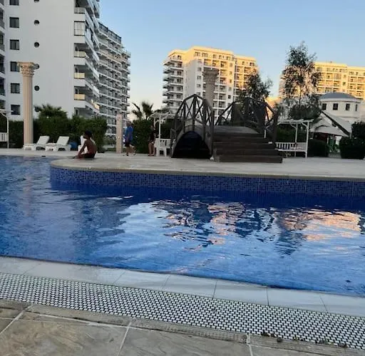 Schoenes Mit Luxus-design Auf Nordzypern, In Caesar Marcellus 52