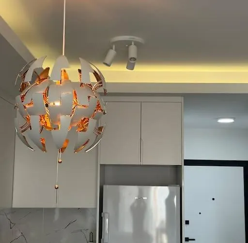 Schoenes Mit Luxus-design Auf Nordzypern, In Caesar Marcellus 52 アパート