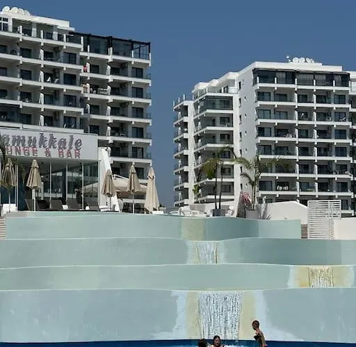 Schoenes Mit Luxus-design Auf Nordzypern, In Caesar Marcellus 52 アパート