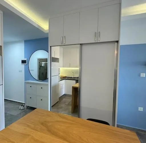 Schoenes Mit Luxus-design Auf Nordzypern, In Caesar Marcellus 52 Trikomo